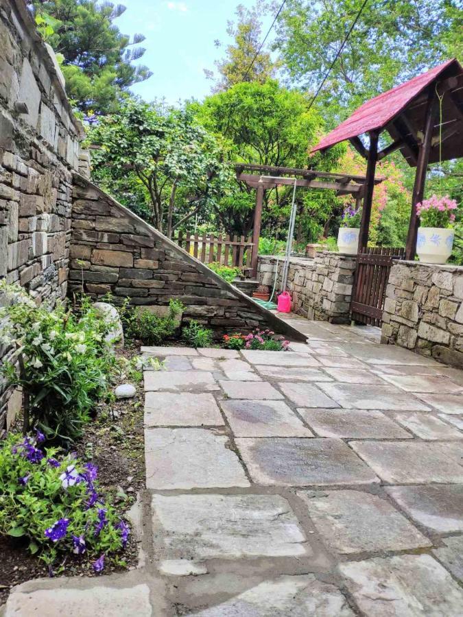 Flower House 코레프토 외부 사진